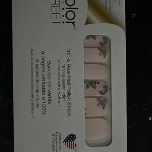 Color Street nail polish strips